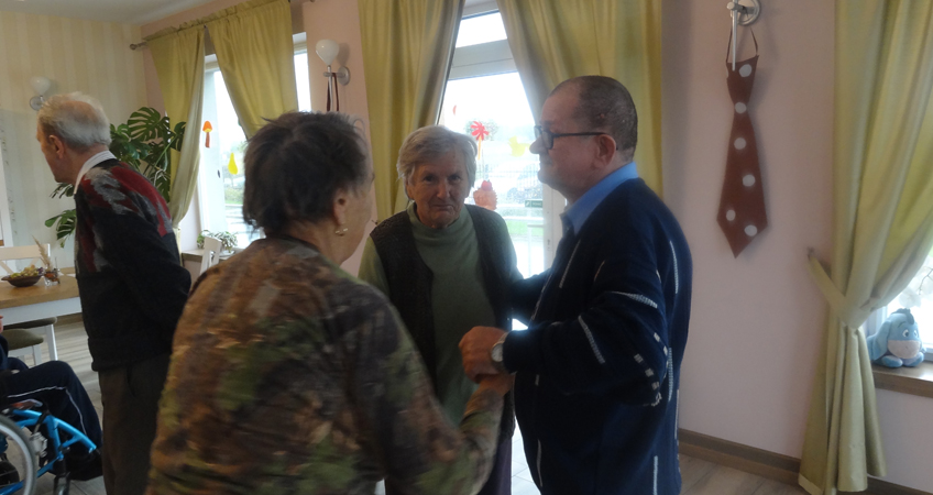 Urodziny Andrzeja w Domu Seniora