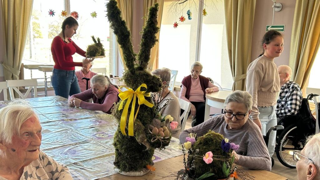 Wiosnę powitaliśmy, to i czas przygotować się do nadchodzących świąt wielkanocnych! Wraz z młodzieżą