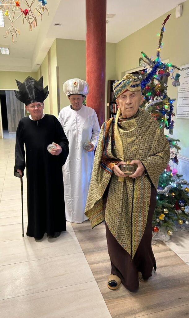 Święto Trzech Króli! … I przybyli Mędrcy z wschodu a kiedy odszukali dziecię nowo narodzone, obdar