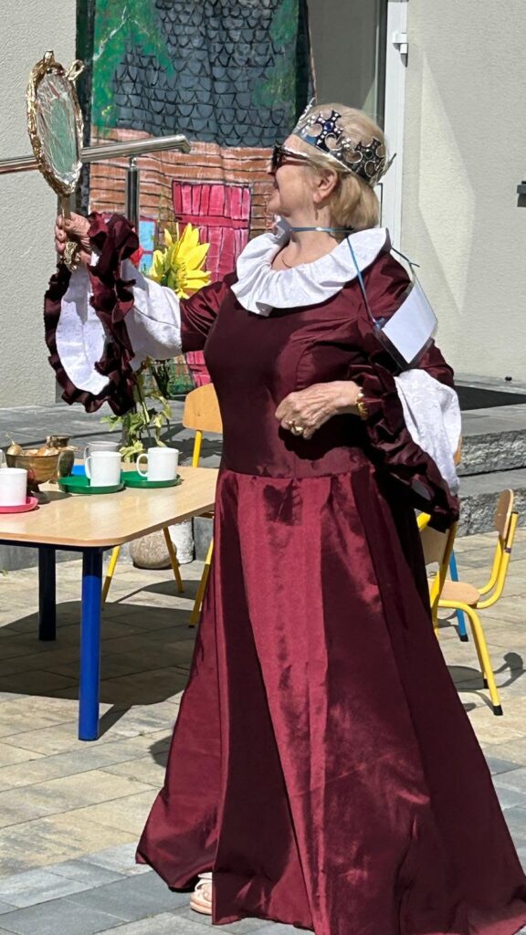 Dożynki Senioralne! … To trzeba zobaczyć! … Cudne święto gdzie wszyscy potrafią się znakomicie b